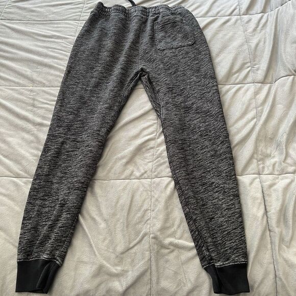 Hollister Joggers Womens Sweat Pants Size Small Gray Logo 22 Pockets Elastic Tie - Picture 2 of 10